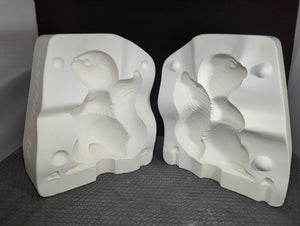 CM1325 - J-508 Clay Magic Standing Squirrel Mold