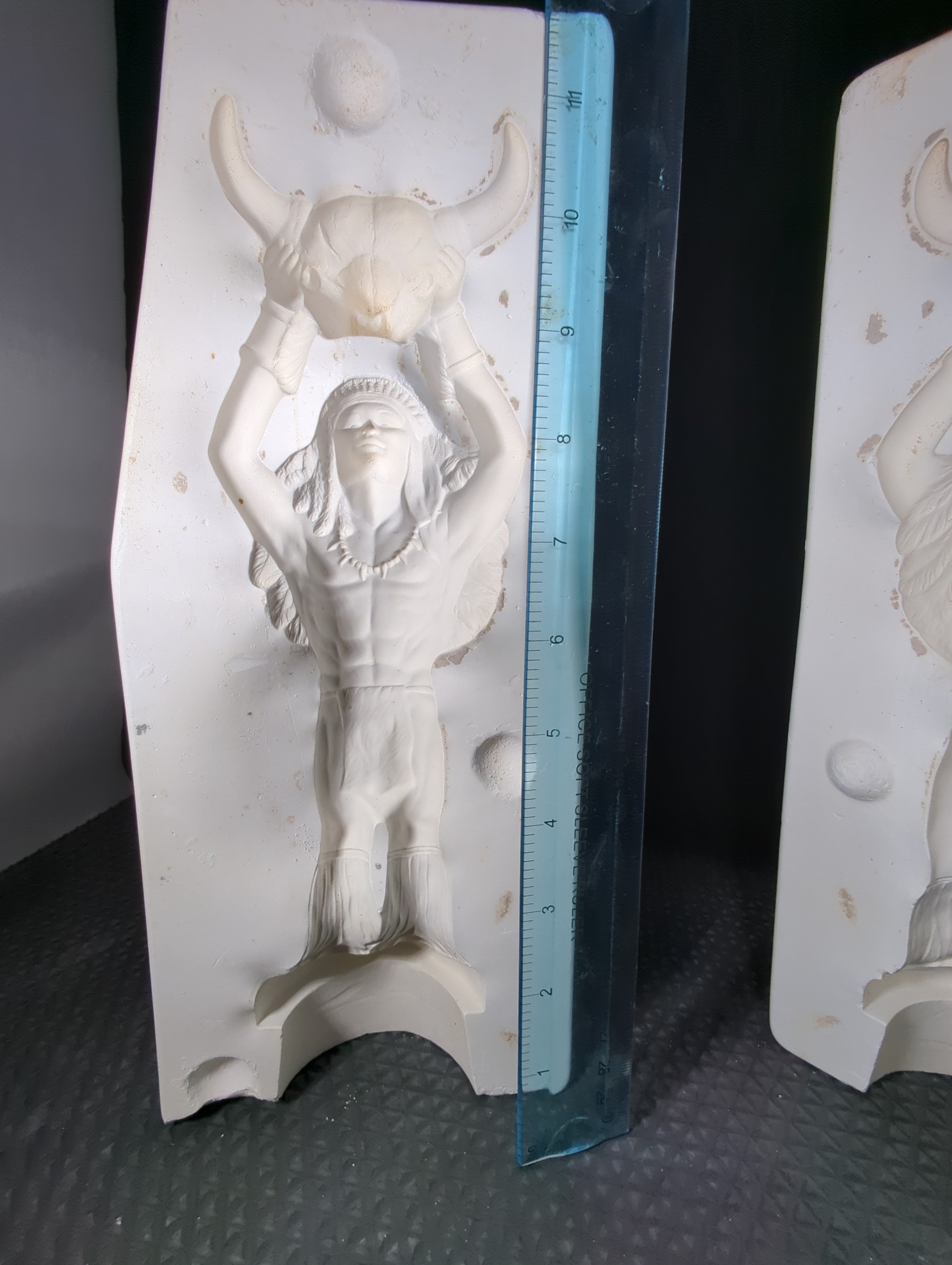 CM0329 - P908 Provincial Mold Buffalo Spirit Small