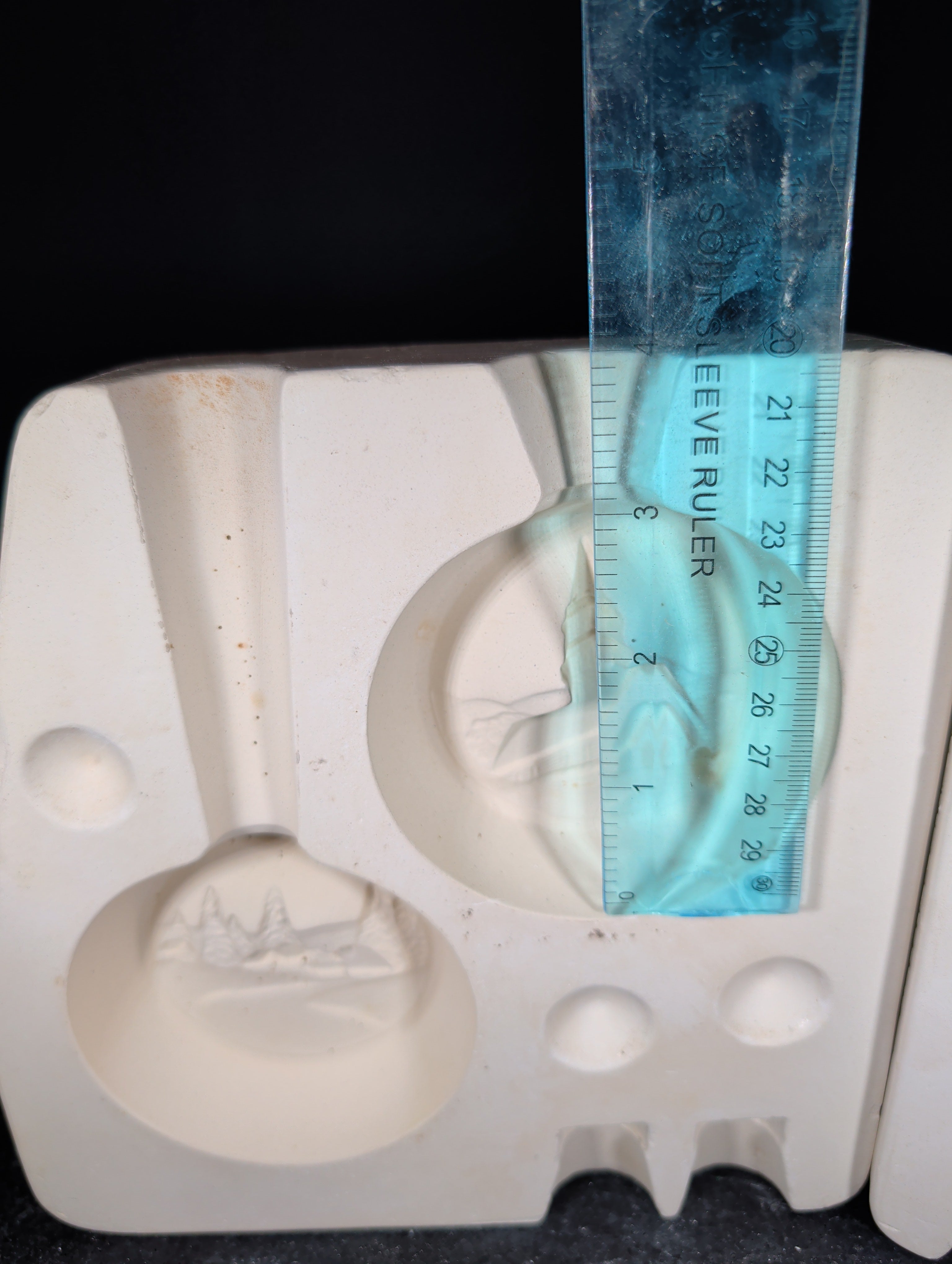 CM0012- DM208B Duncan Nostalgia ornament