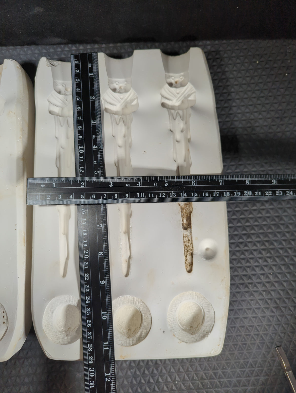 CM1521 - S-2301 Scioto 3 Snowlady Mold