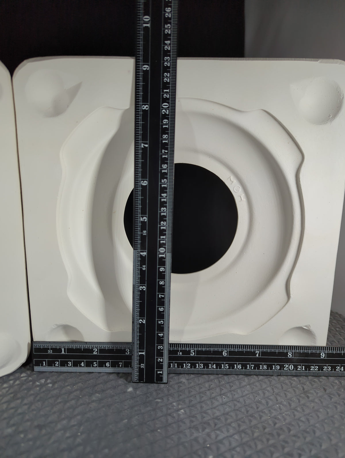 CM1525 - H1893 Holland Paperwork Plate/ Ashtray Mold