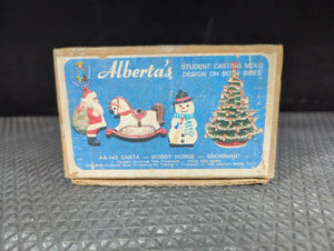 CM0544 -A-153 Alberta's Santa, Hobby Horse, Snowman