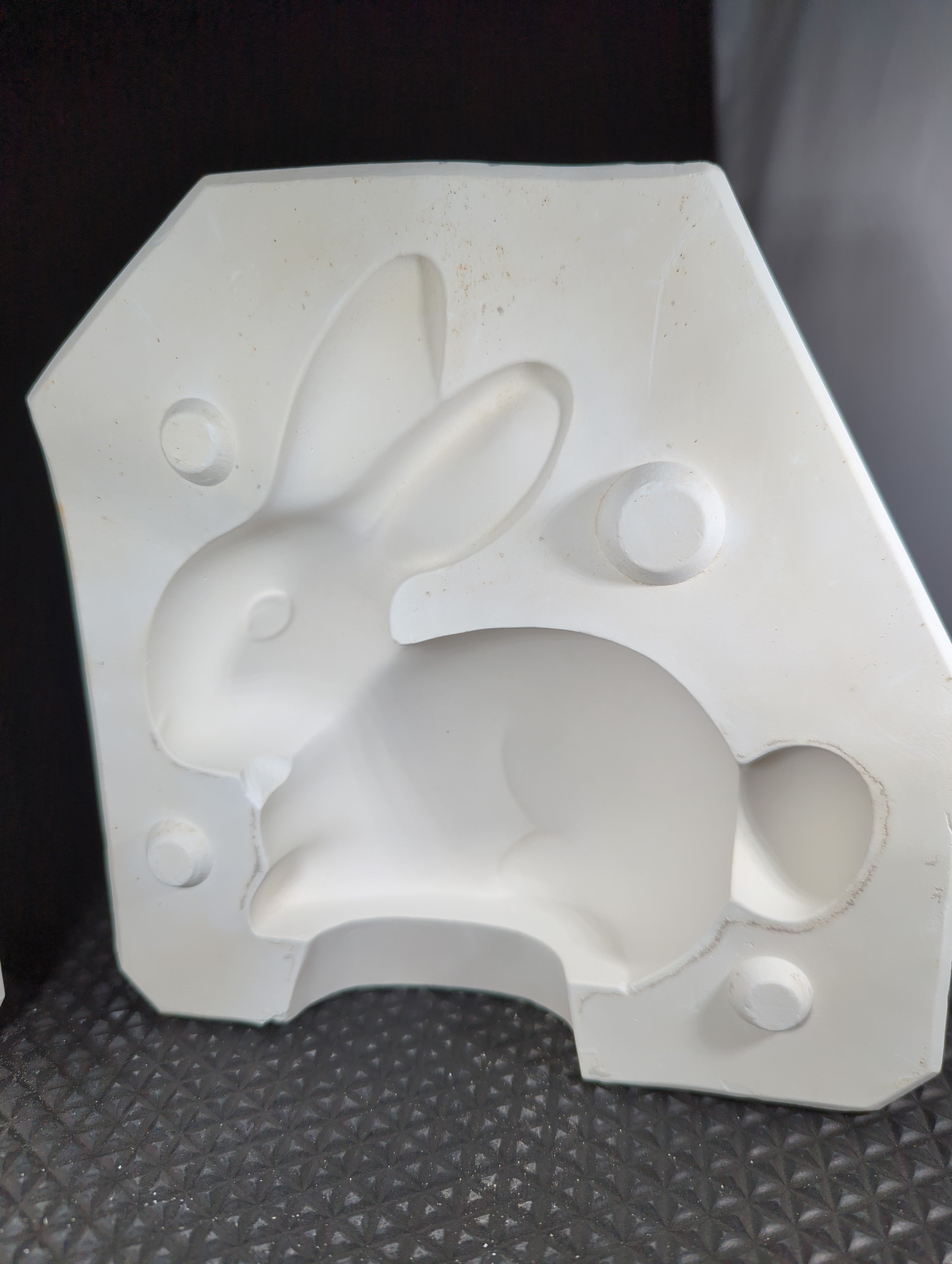 CM0185 - DM 285A Duncan Cottontail Bunny