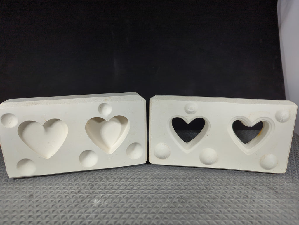 Unknown Small Heart Box with Lid plaster casting mold, listed as used, good condition