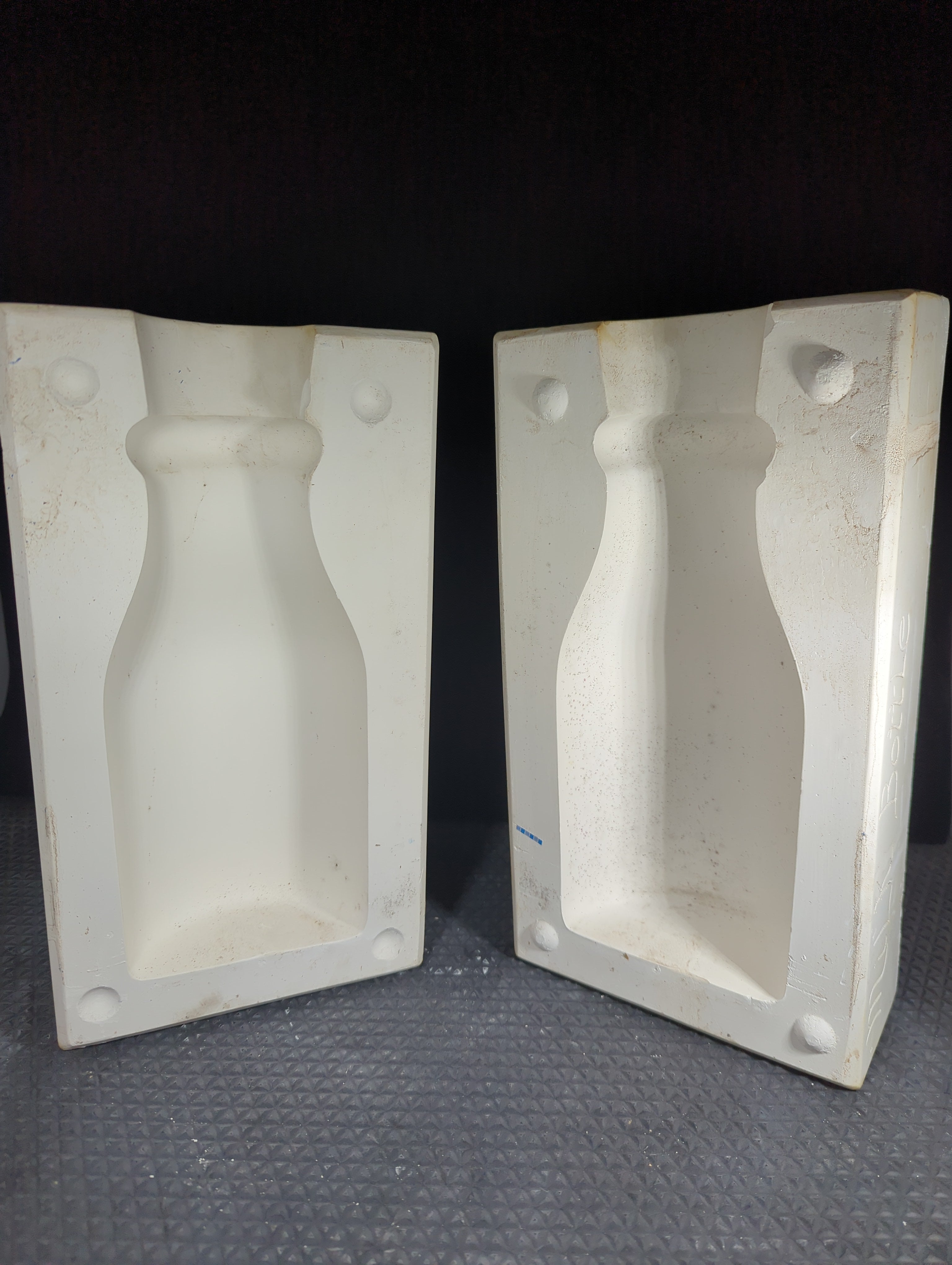 CM0791 - 296 Boothe Milk Bottle
