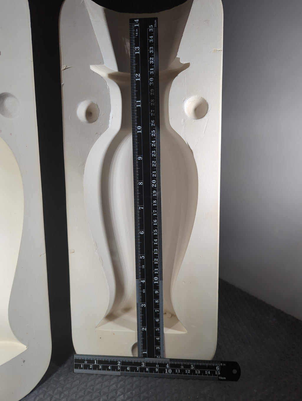 CM0801 - DM 351A Duncan Oriental Vase