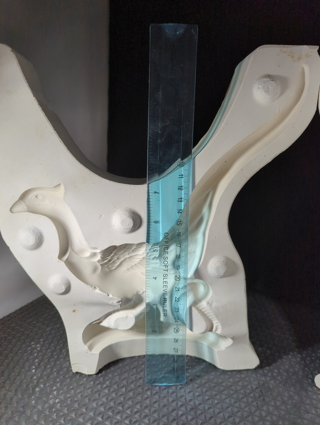 CM0335 - 1x37 A Jodi Mold - Bird
