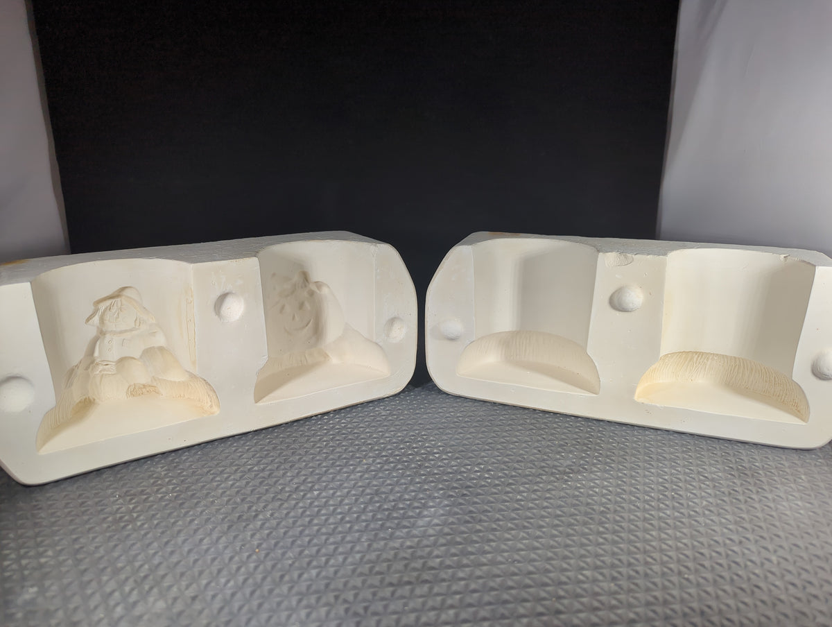 CM0984 - 381 CJ Molds Pumpkin and Scarecrow Candle Holder