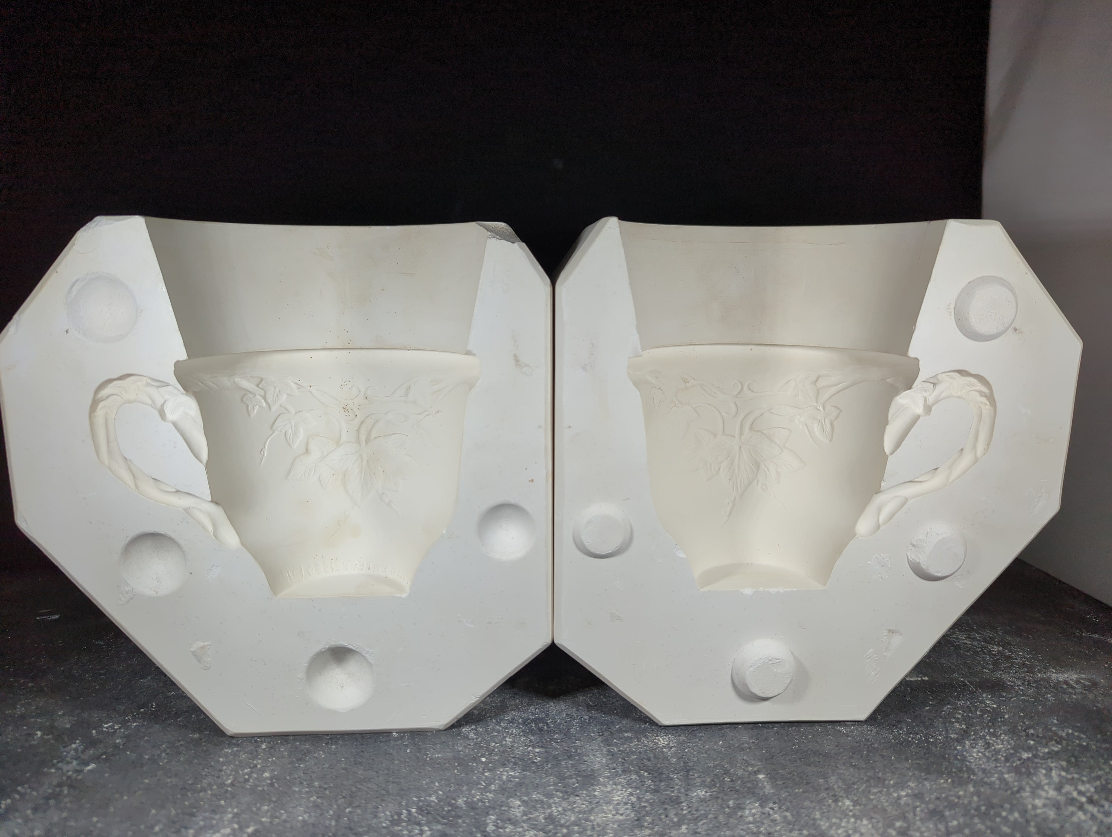 CM0099 - DM-592 Duncan Antique Cup