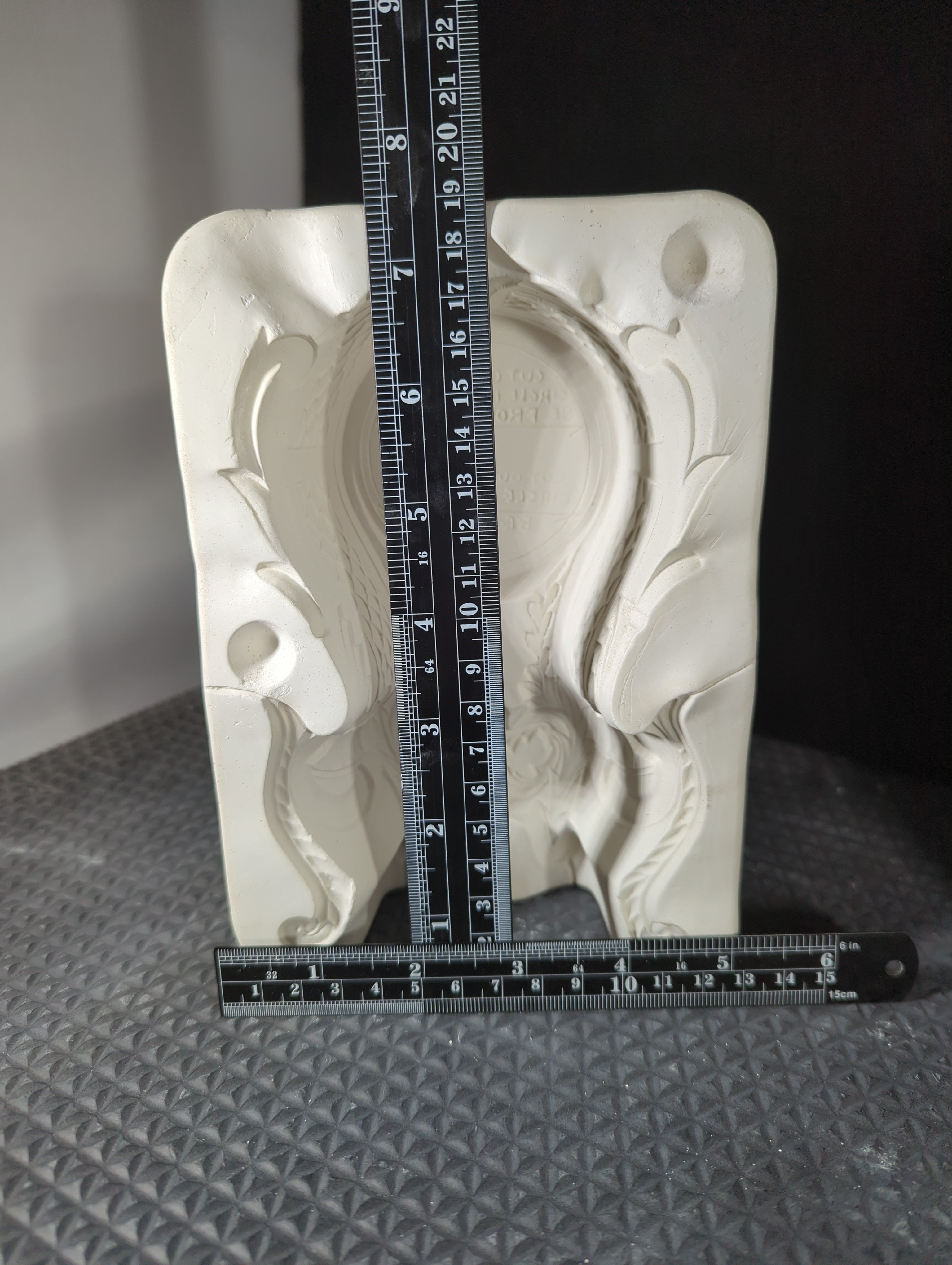 CM0823 - DM 94 Duncan Antique Clock