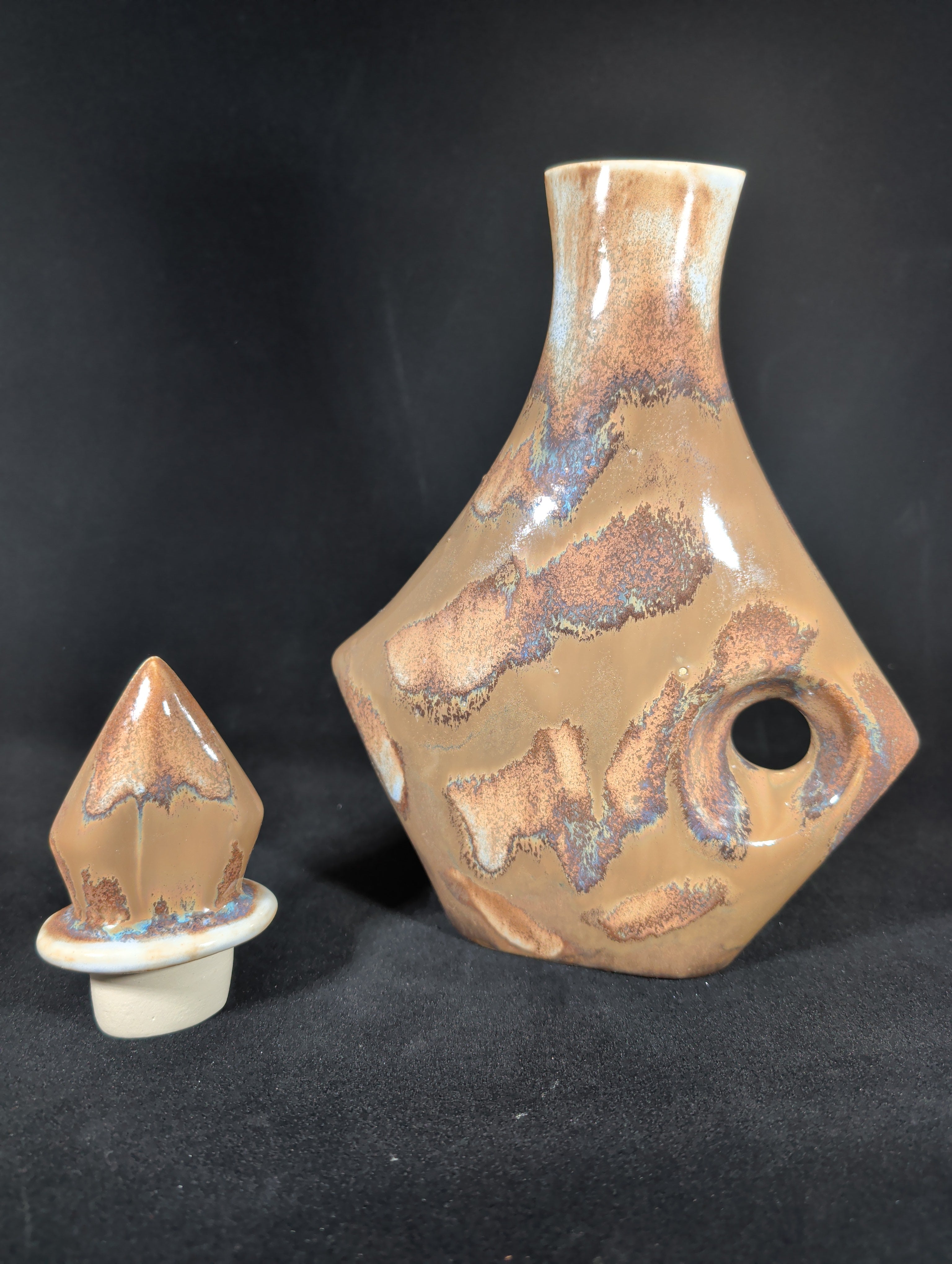 CMA0030 - Wine Decanter by Mindy