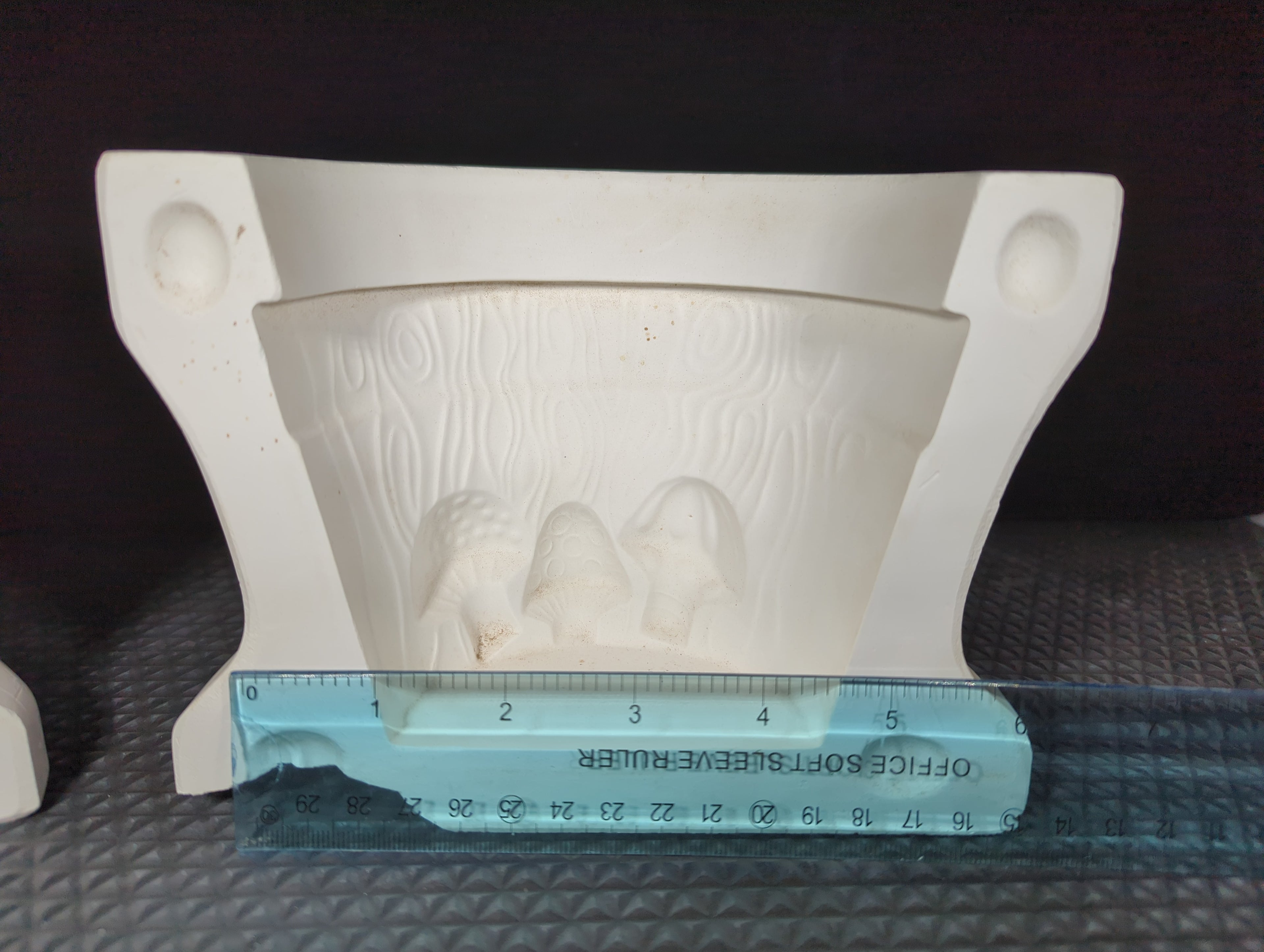 CM0277 - 1693 Gare Jodi Mushroom Planter/Flower Pot