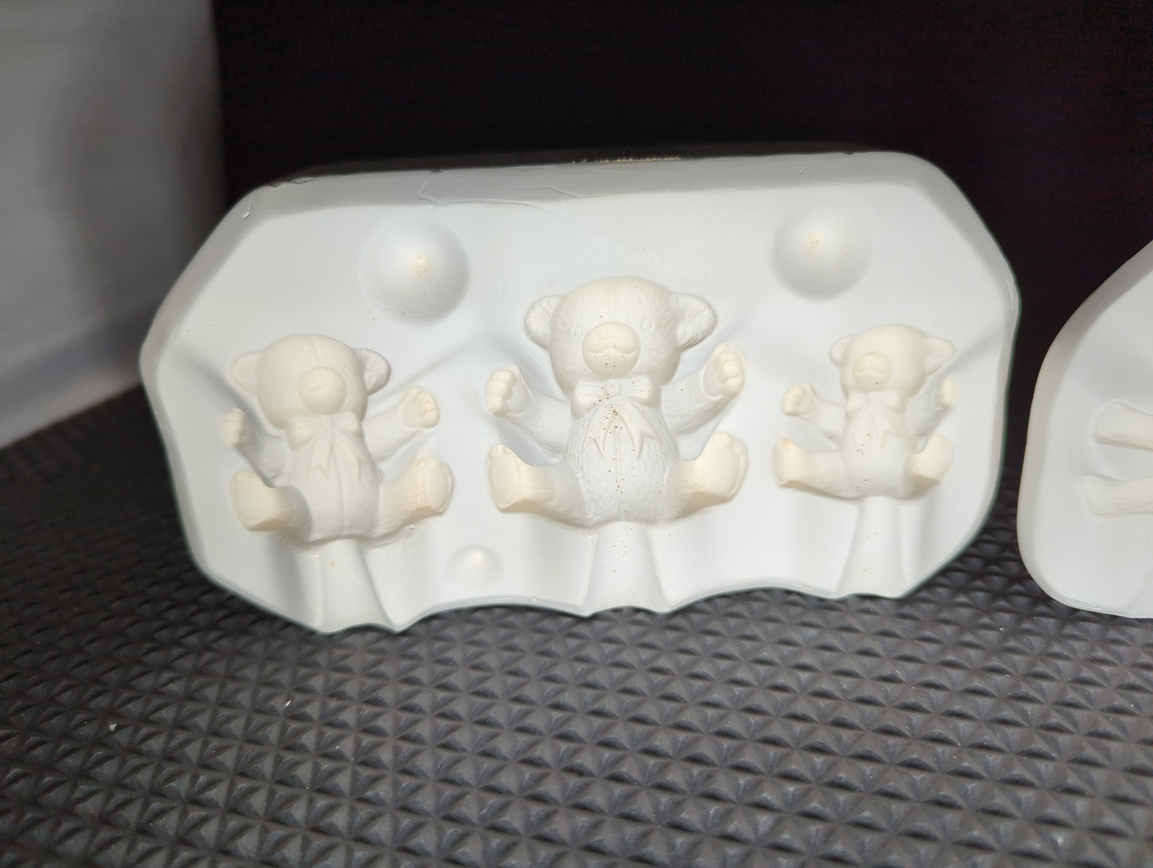 CM0268 - S-860 Scioto 3 Small Bears
