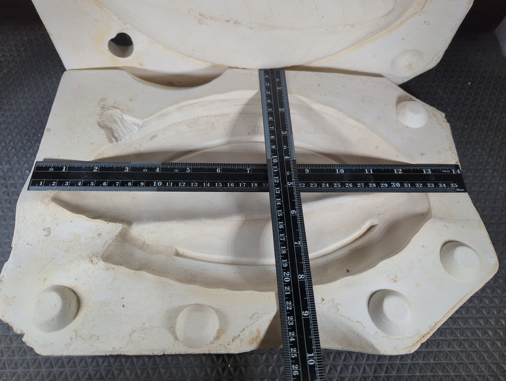 CM0897 - Leaf Dish