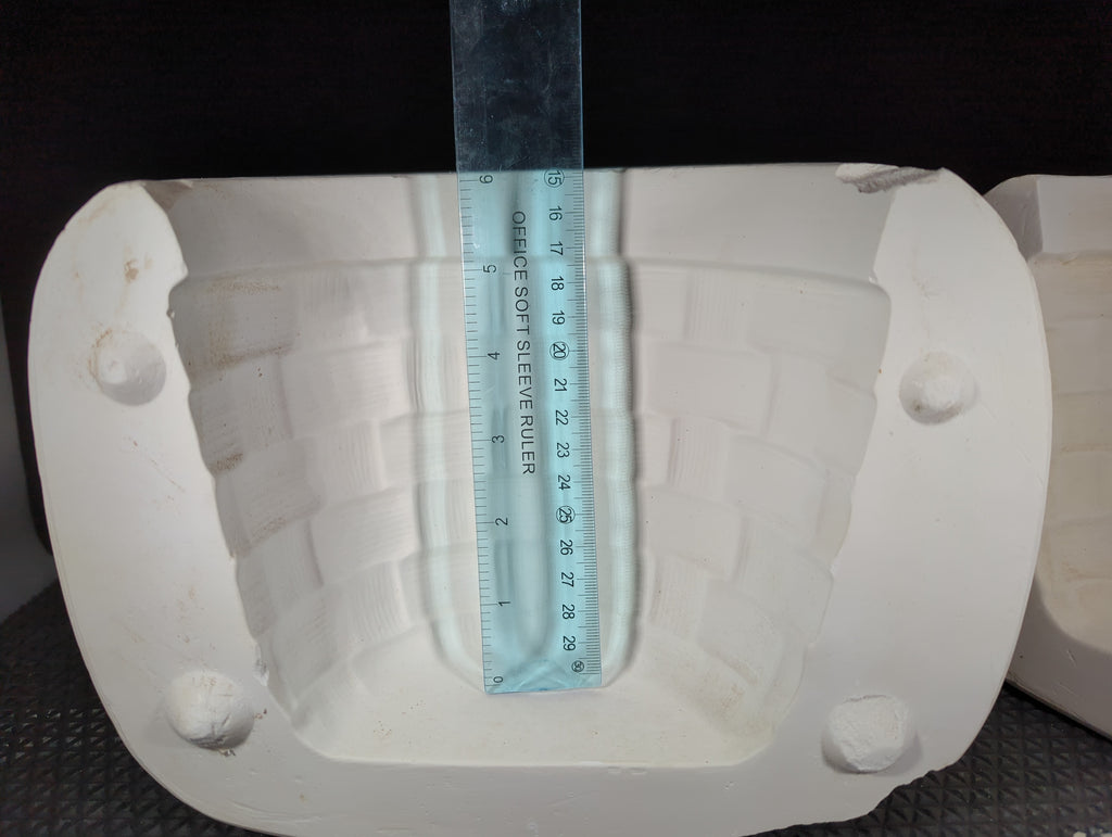 CM0286 - Large Woven Basket