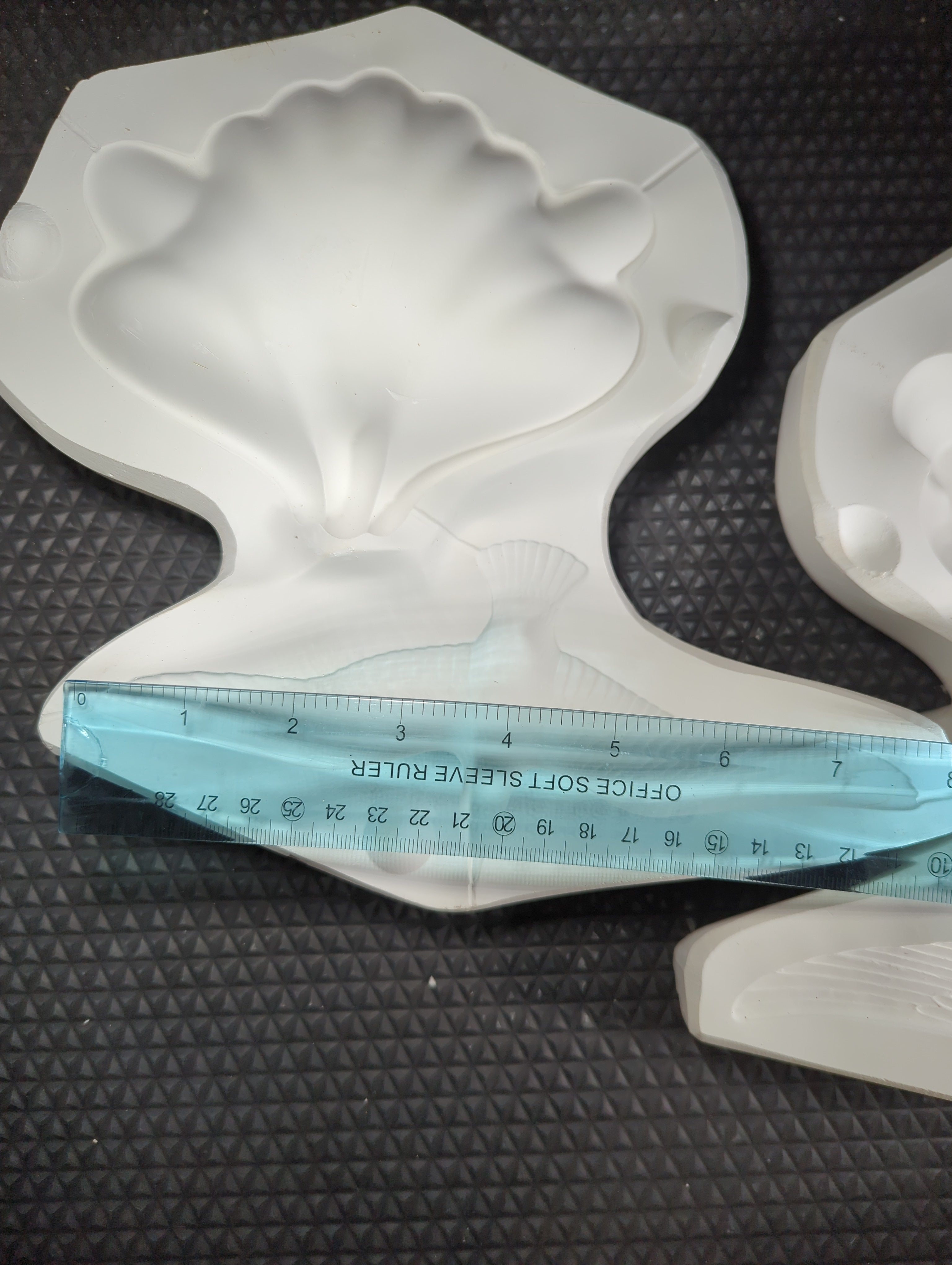 CM0350 - 197 Mikes Mold Shell and Bird