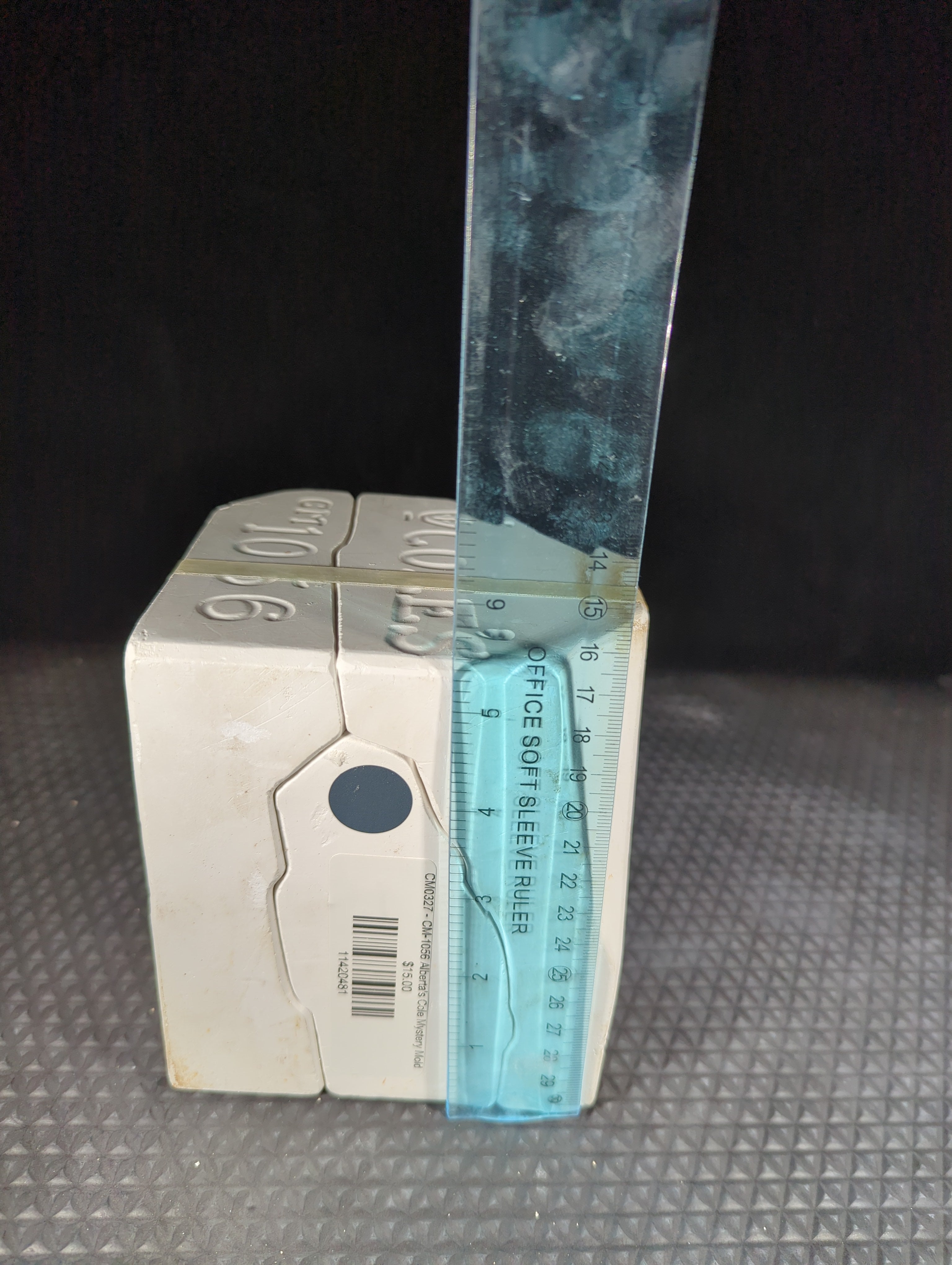 CM0327 - CM-1056 Alberta's Cole Mystery Mold
