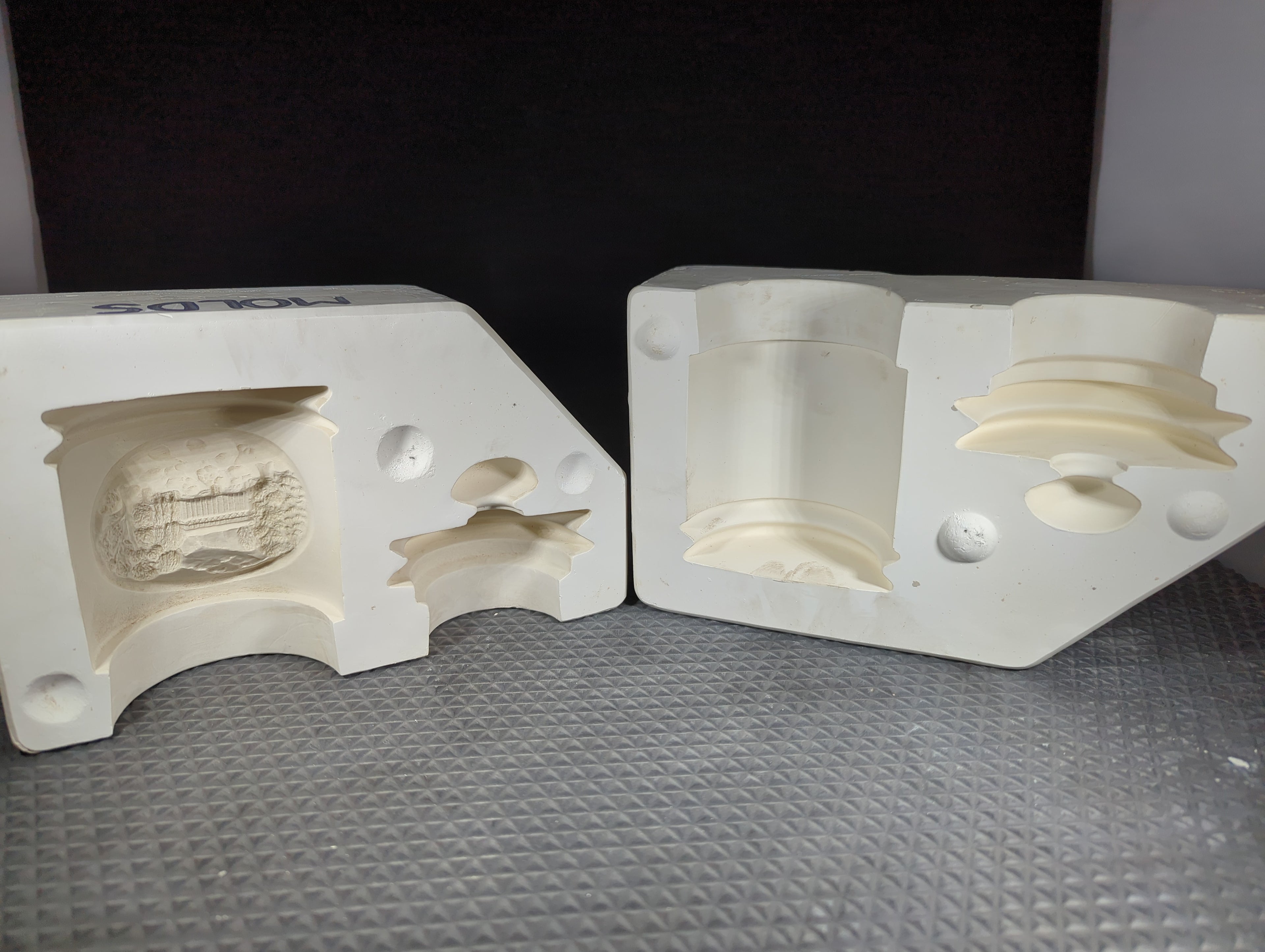 CM0750 - H26 Hershey Molds Sugar Bowl