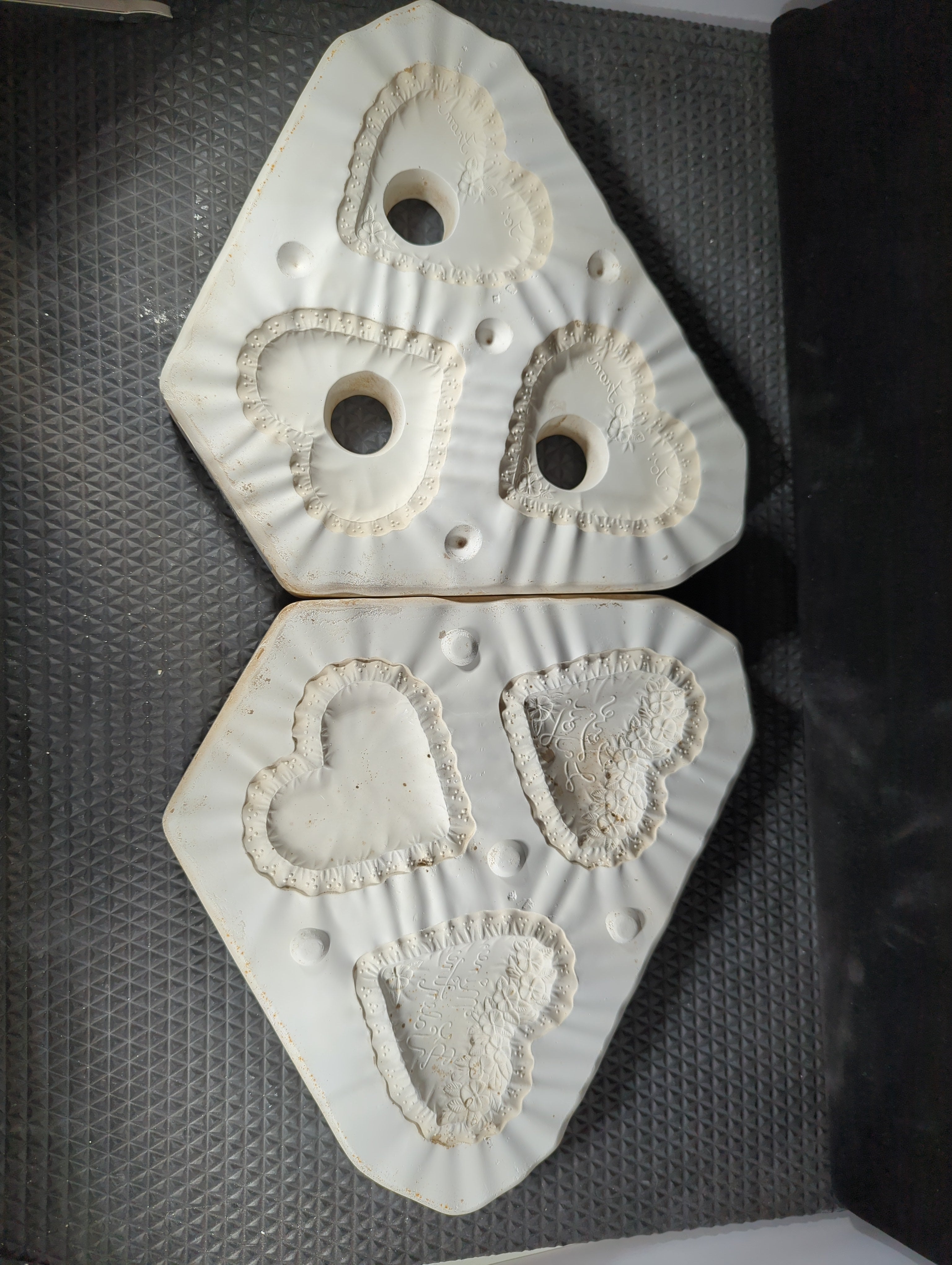 CM0699 - D-302 Dona's Molds Valentines Ornaments