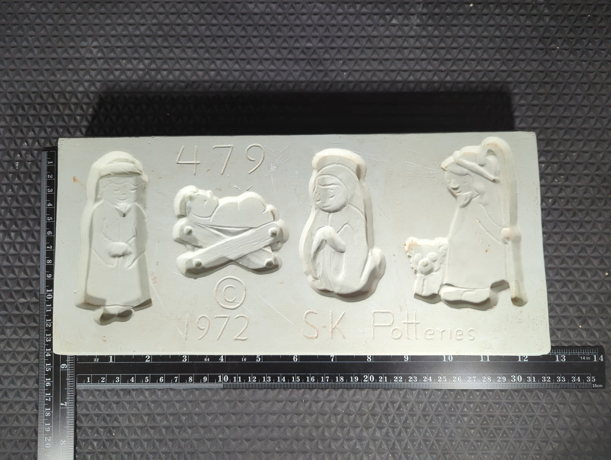CM1352 - 479 SK Potteries Ornament (4) Open Pour Nativity Mold