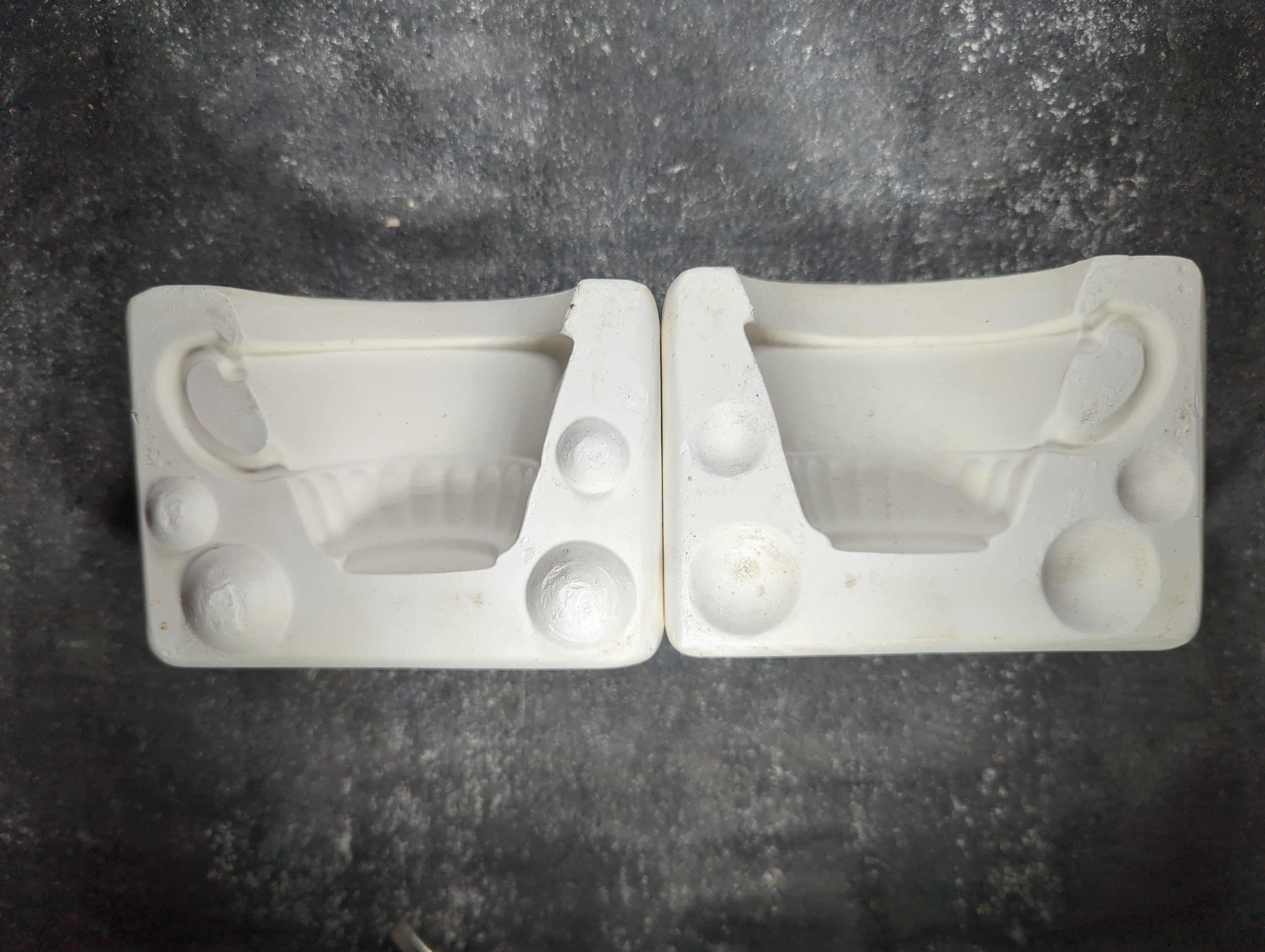 CM0111 - 923 Schmid Small Tea Cup