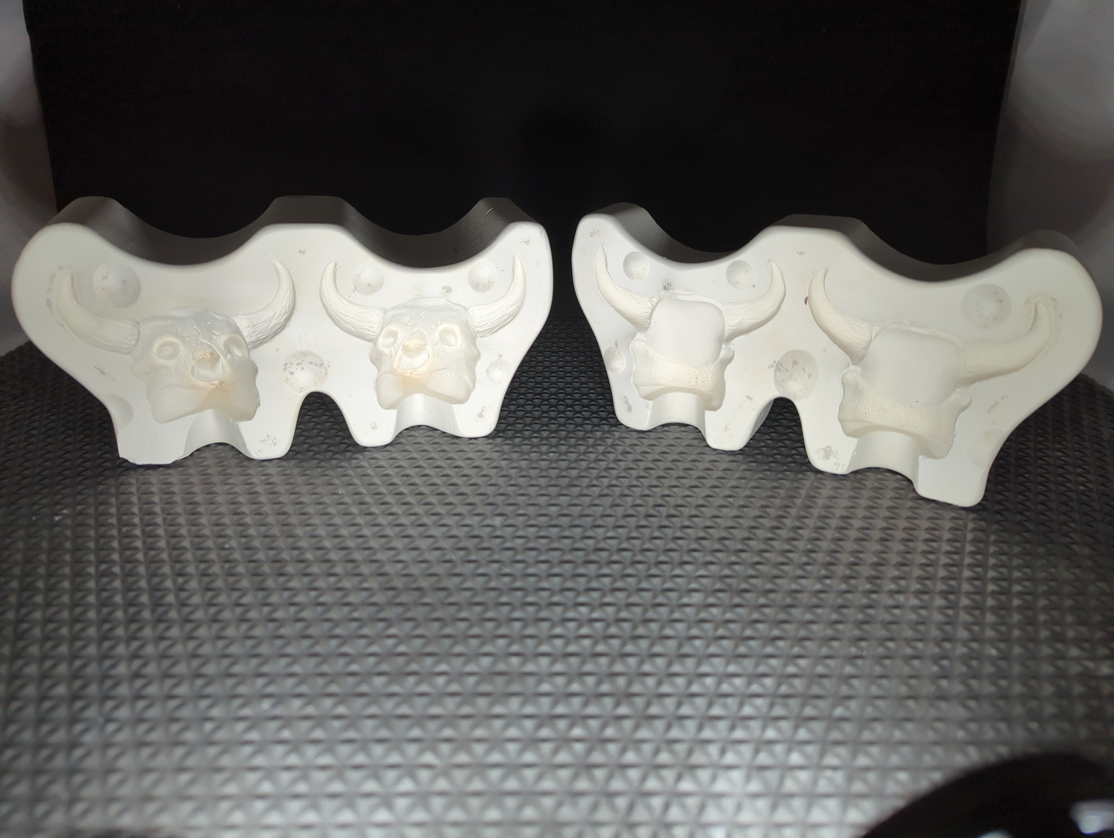 CM0330 - NM-2147 Nowell's Steer Skull Napkin Rings