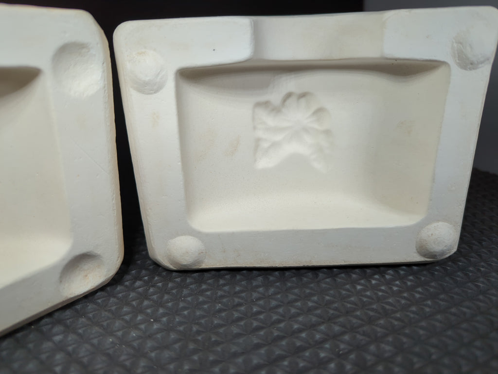 CM0265 - 481 Kitsmiller Toothbrush holder