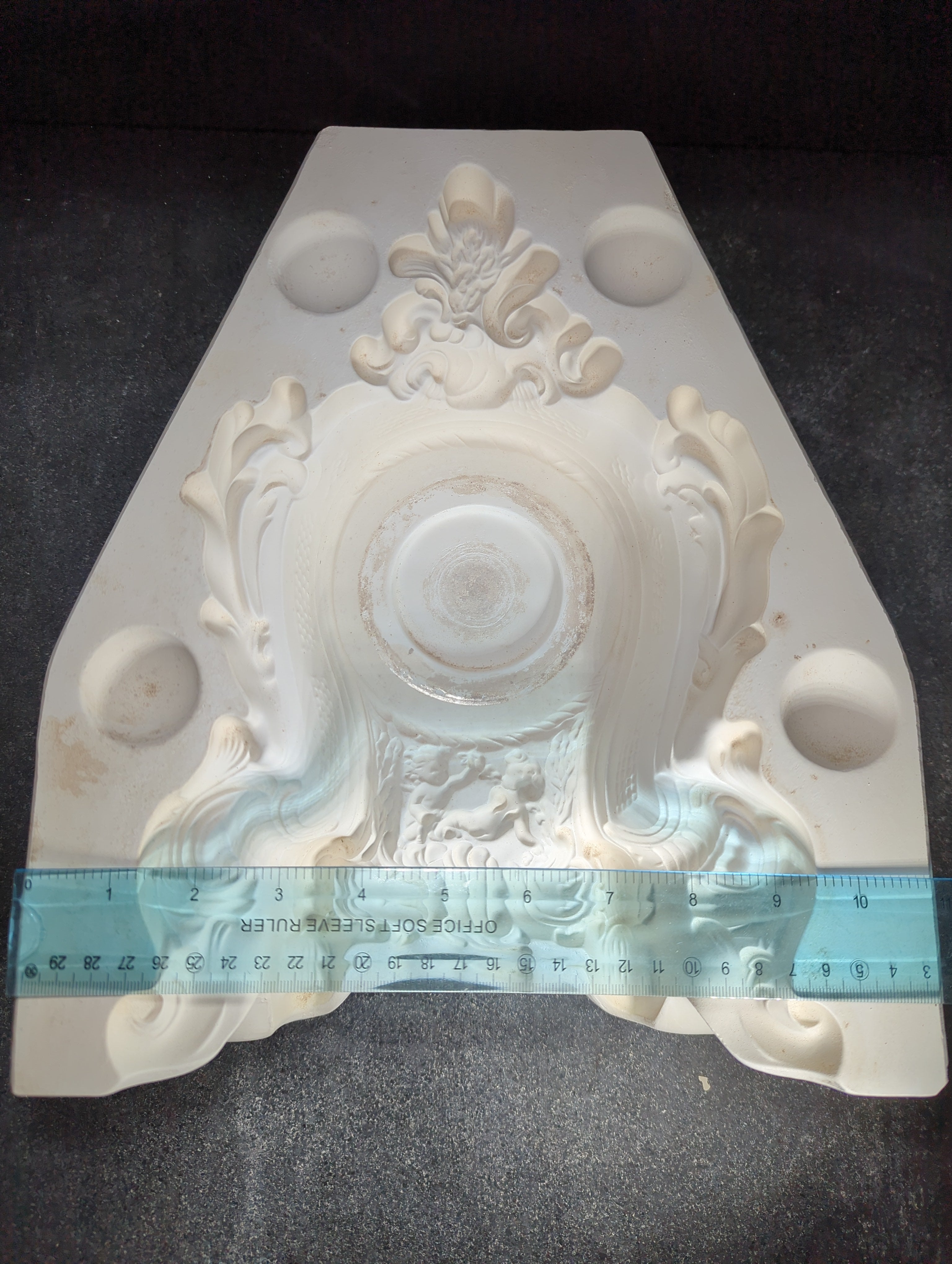 CM0141 - Holland Antique Clock