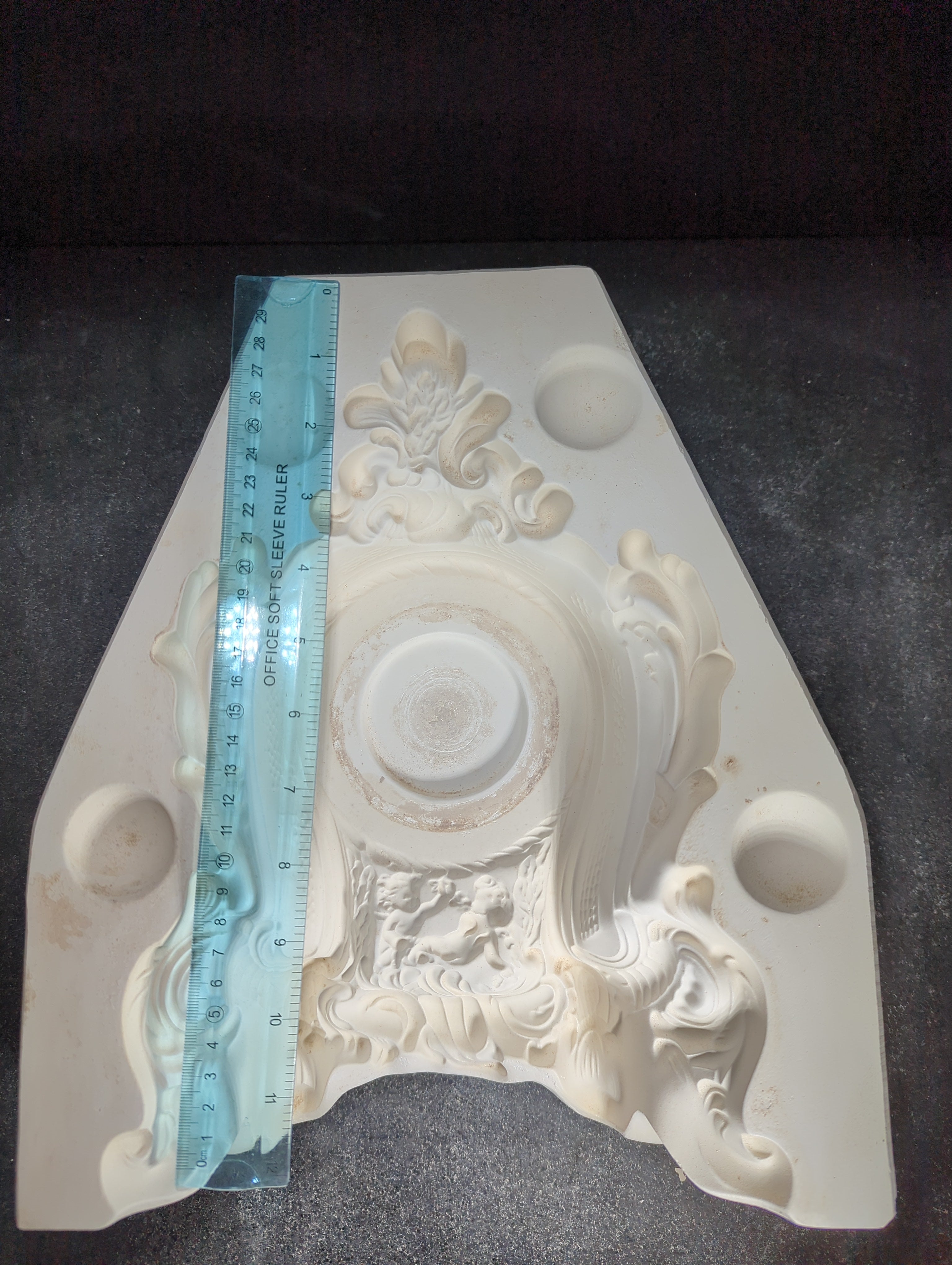 CM0141 - Holland Antique Clock