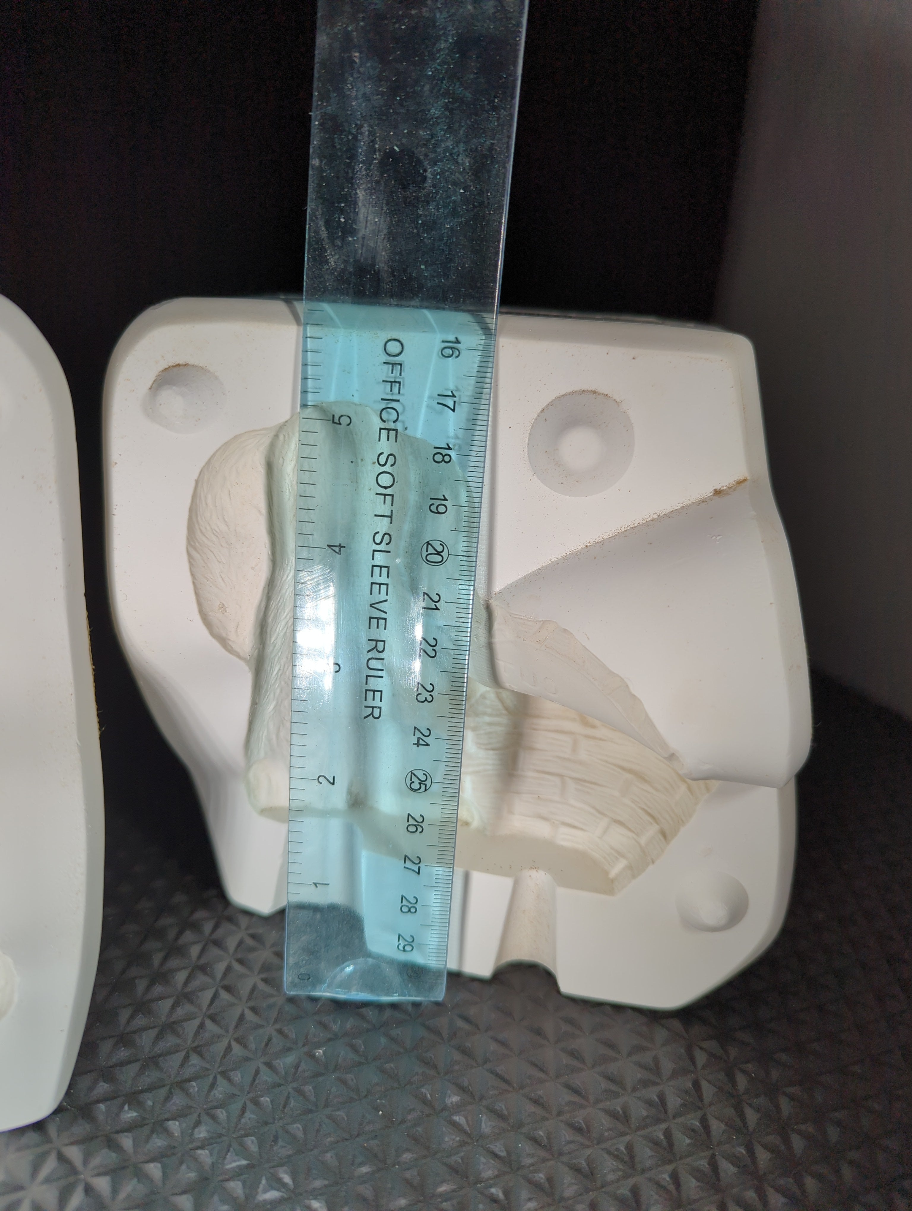 CM0192 - S-2628 Scioto Small Bunny with Basket